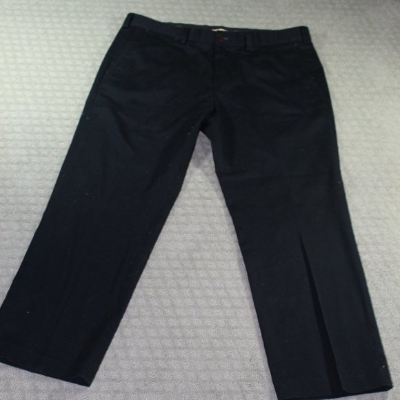 Eddie Bauer Black Wrinkle Resistant Classic Fit Pants 38x30* - Picture 1 of 6
